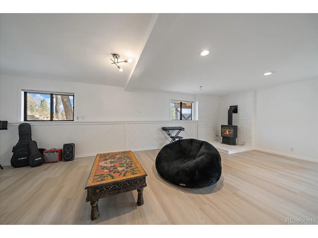 Photo of 26792 Hilltop Rd