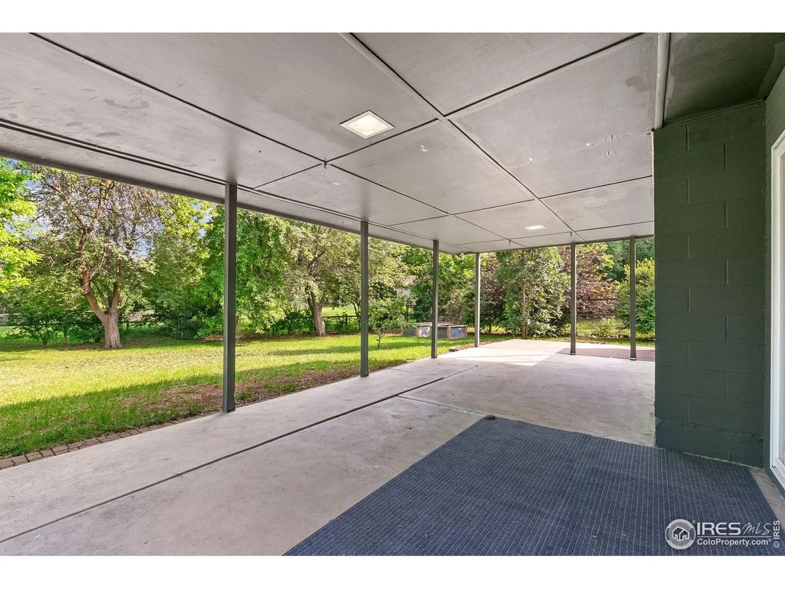 Photo of 2828 Redwing Rd