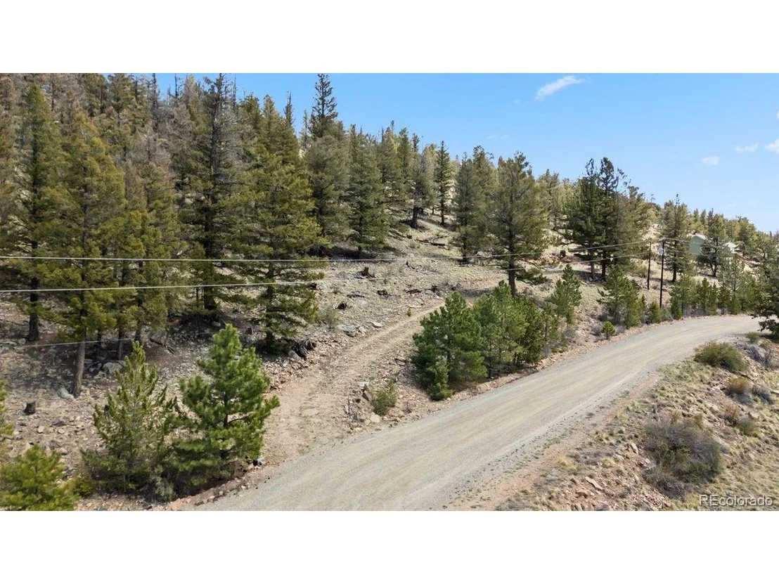 Photo of 2120 Bonell Dr