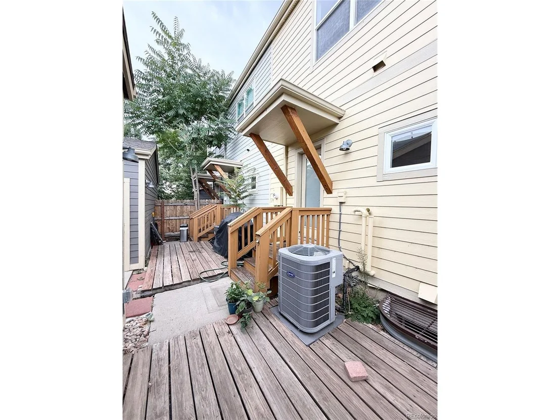 Photo of Unit 9 at 4606 16th St