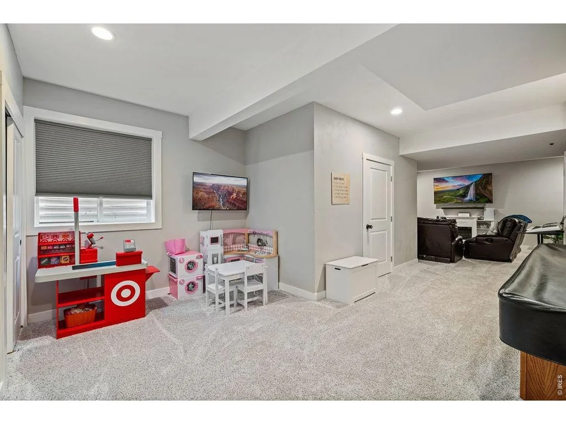 Photo of 5058 Thistle Dr