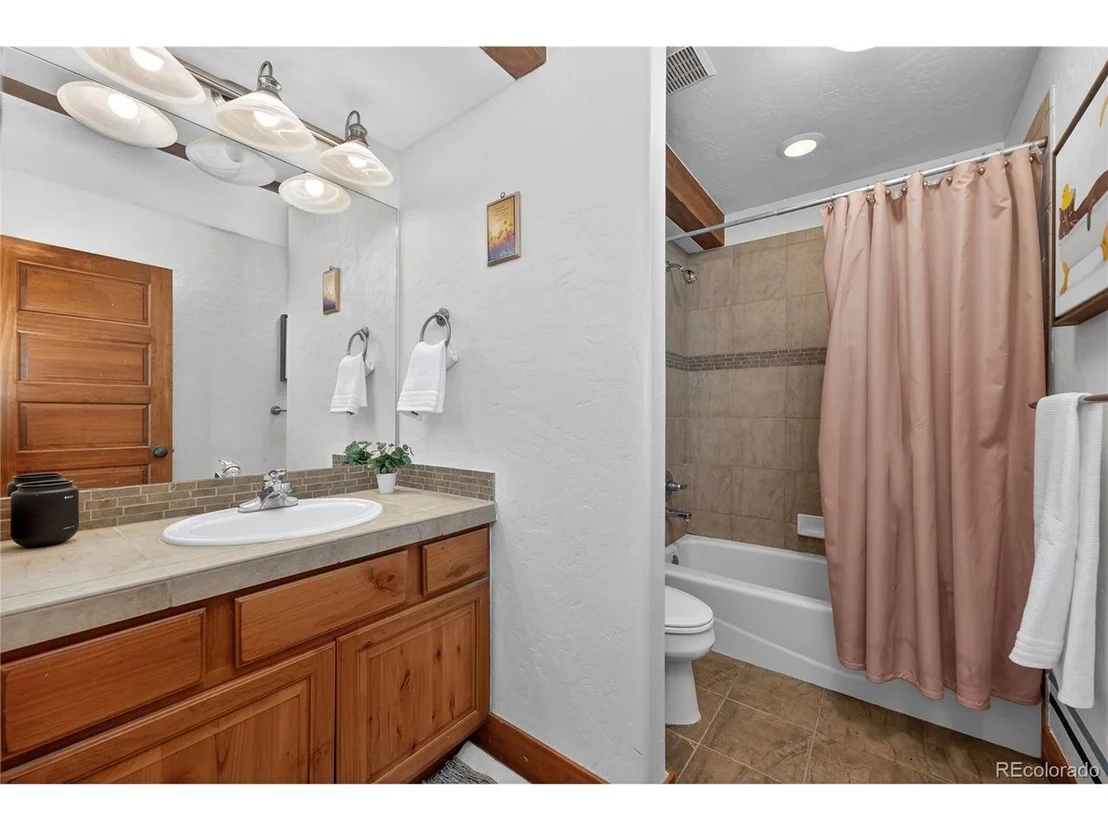 Photo of 724 Saddle Ridge Cir