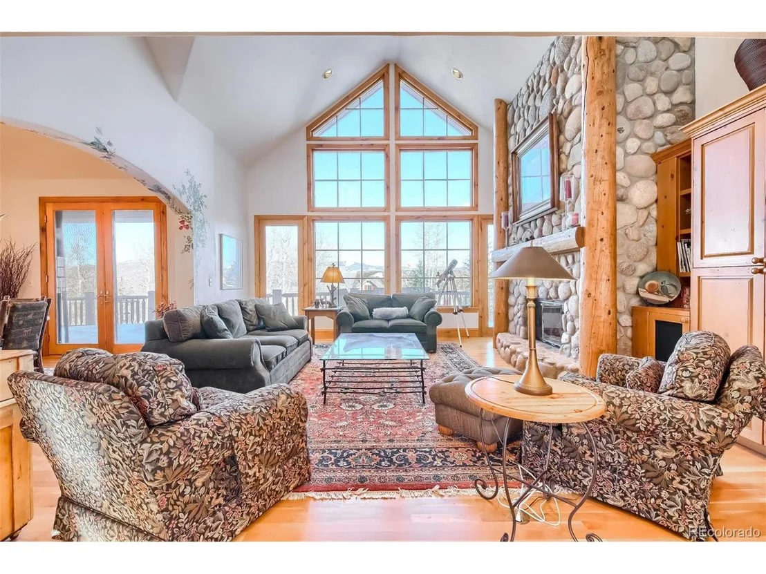 Photo of 5 Fairway Ln