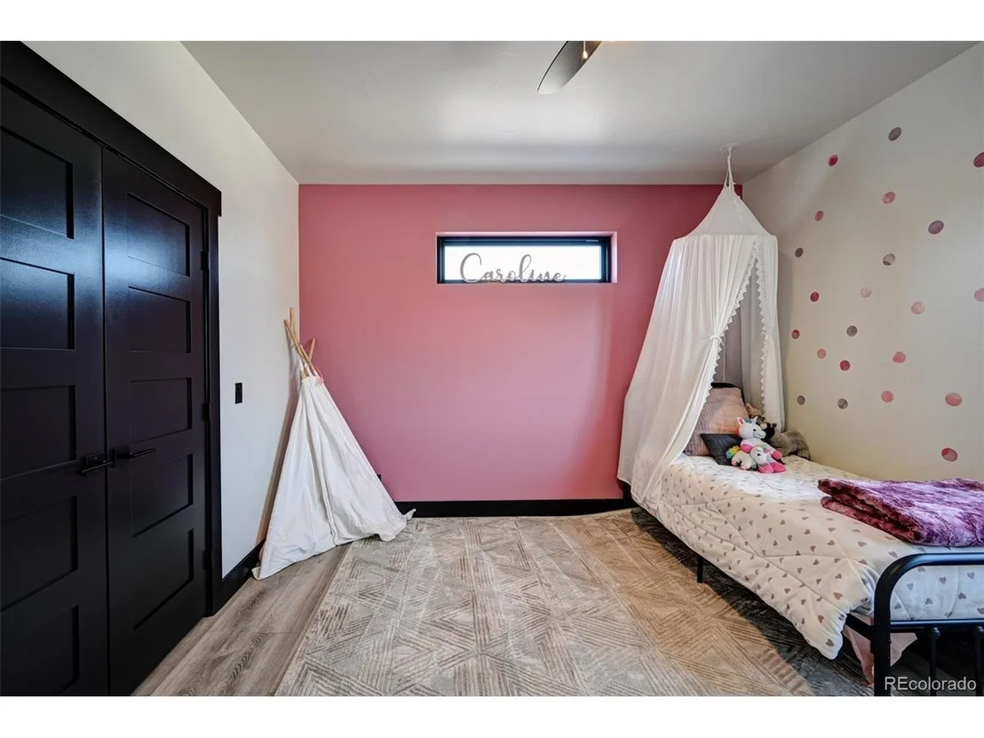 Photo of 10503 Willow Ave