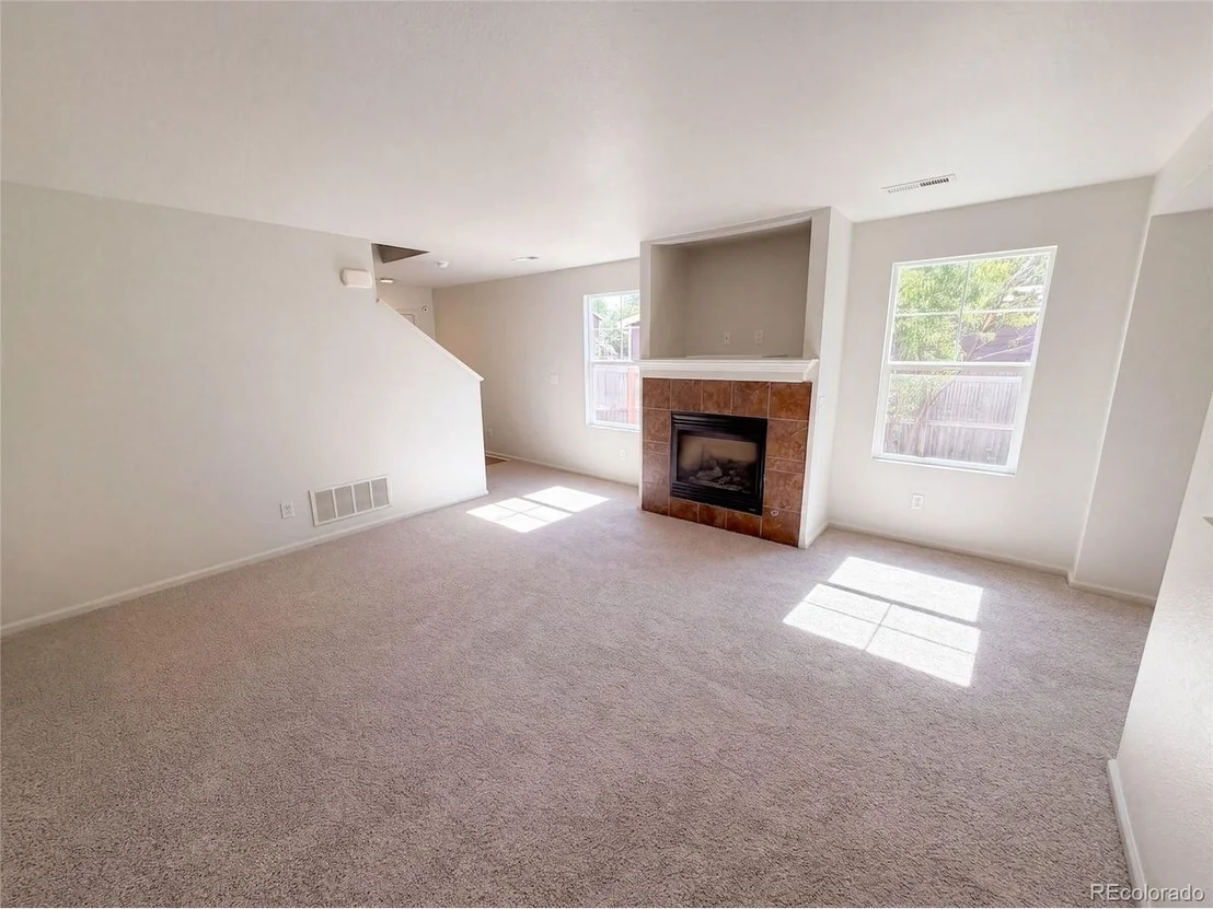 Photo of 886 Sagebrush Dr