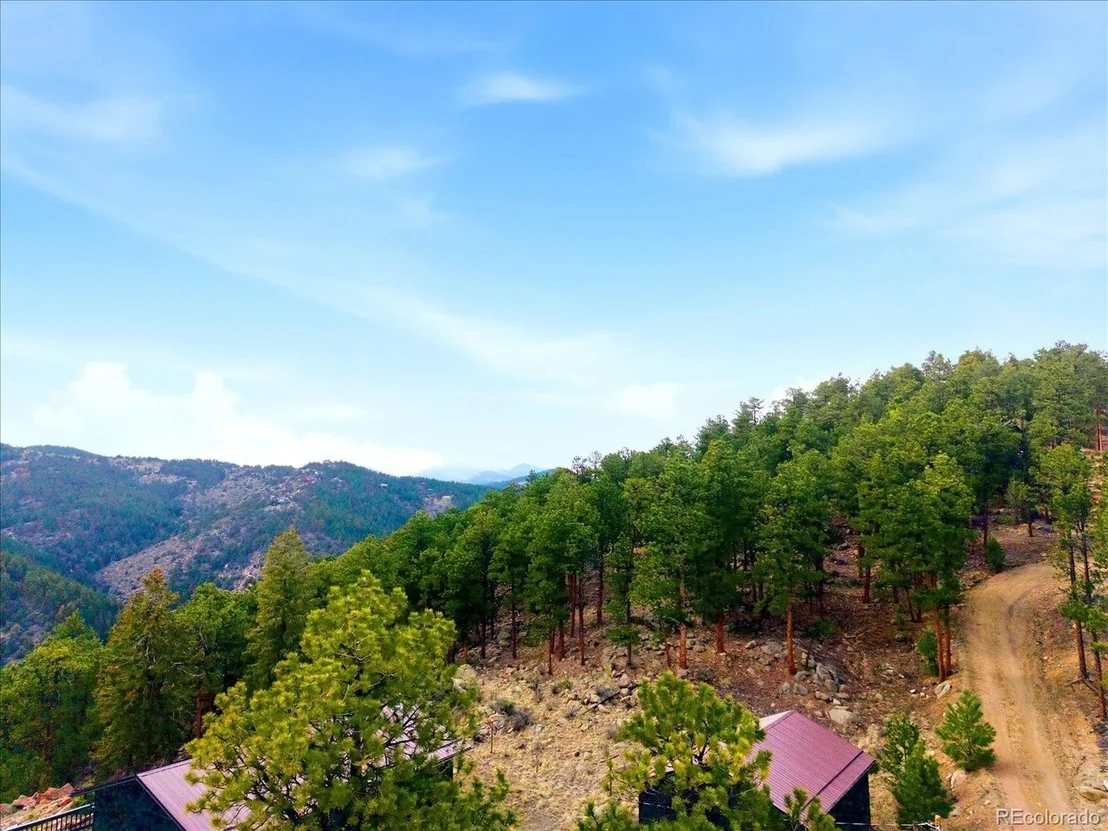 Photo of 475 Holmes Gulch Rd
