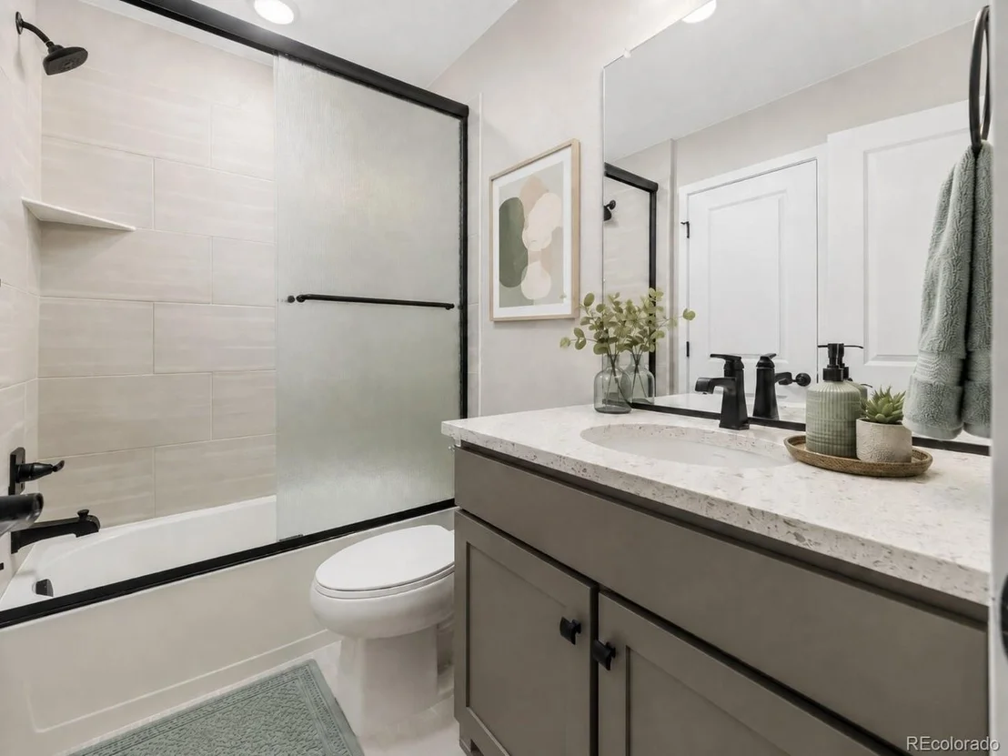 Photo of 5388 Riverbend Ave
