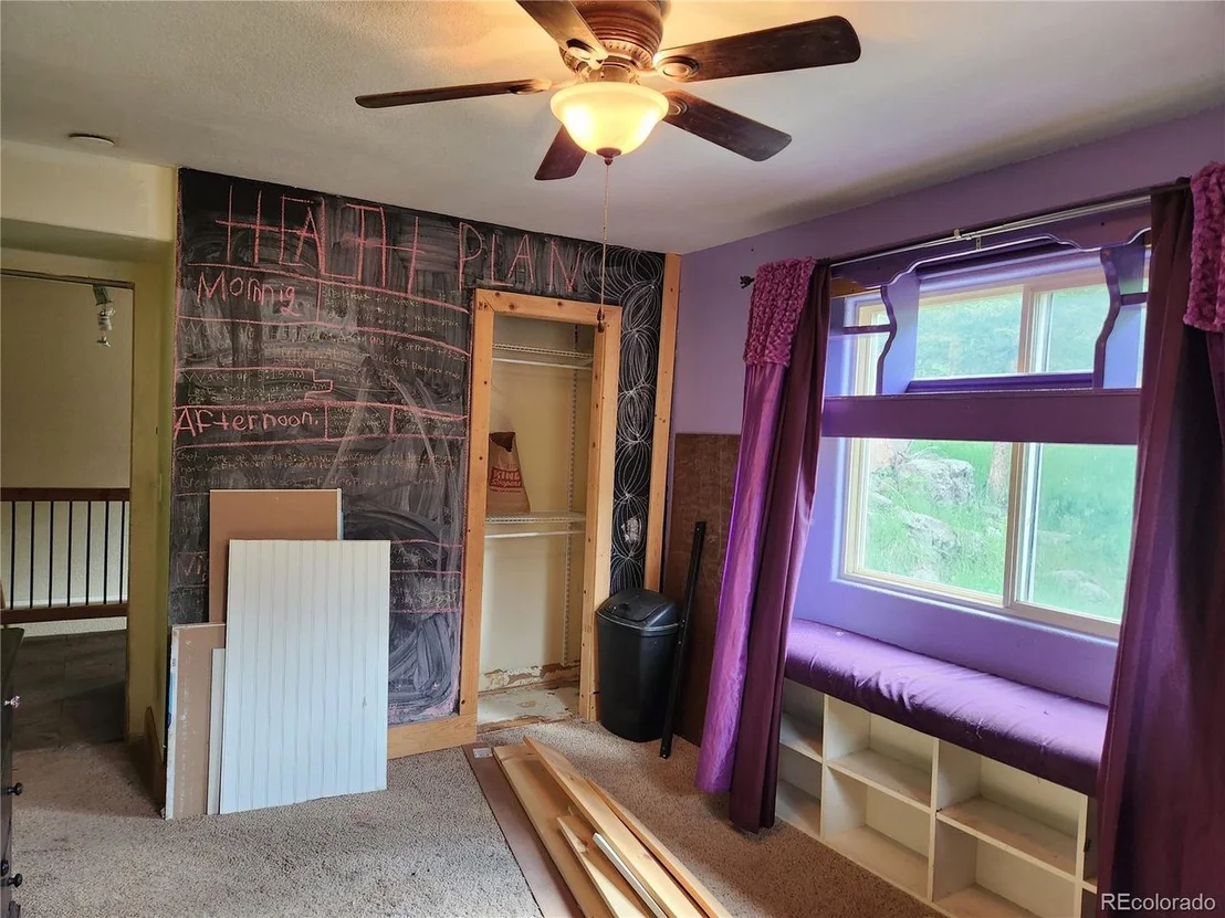 Photo of 760 N Pine Dr