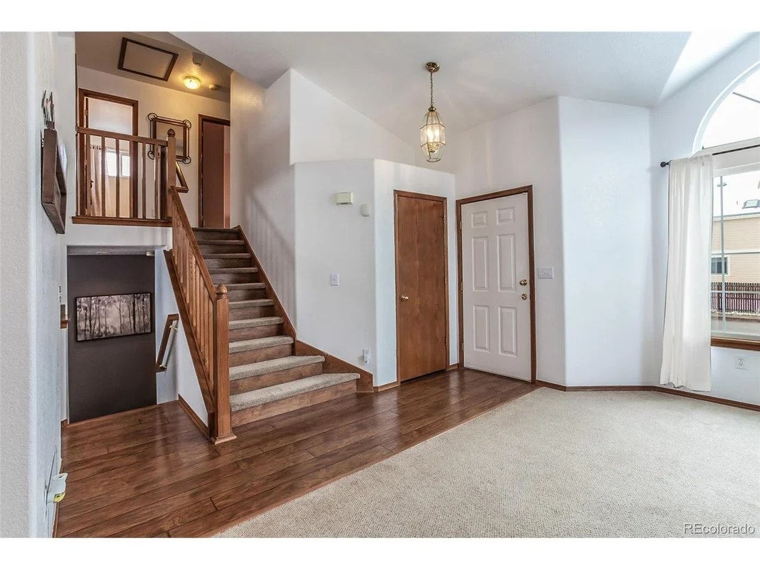 Photo of 555 Cherrywood Dr