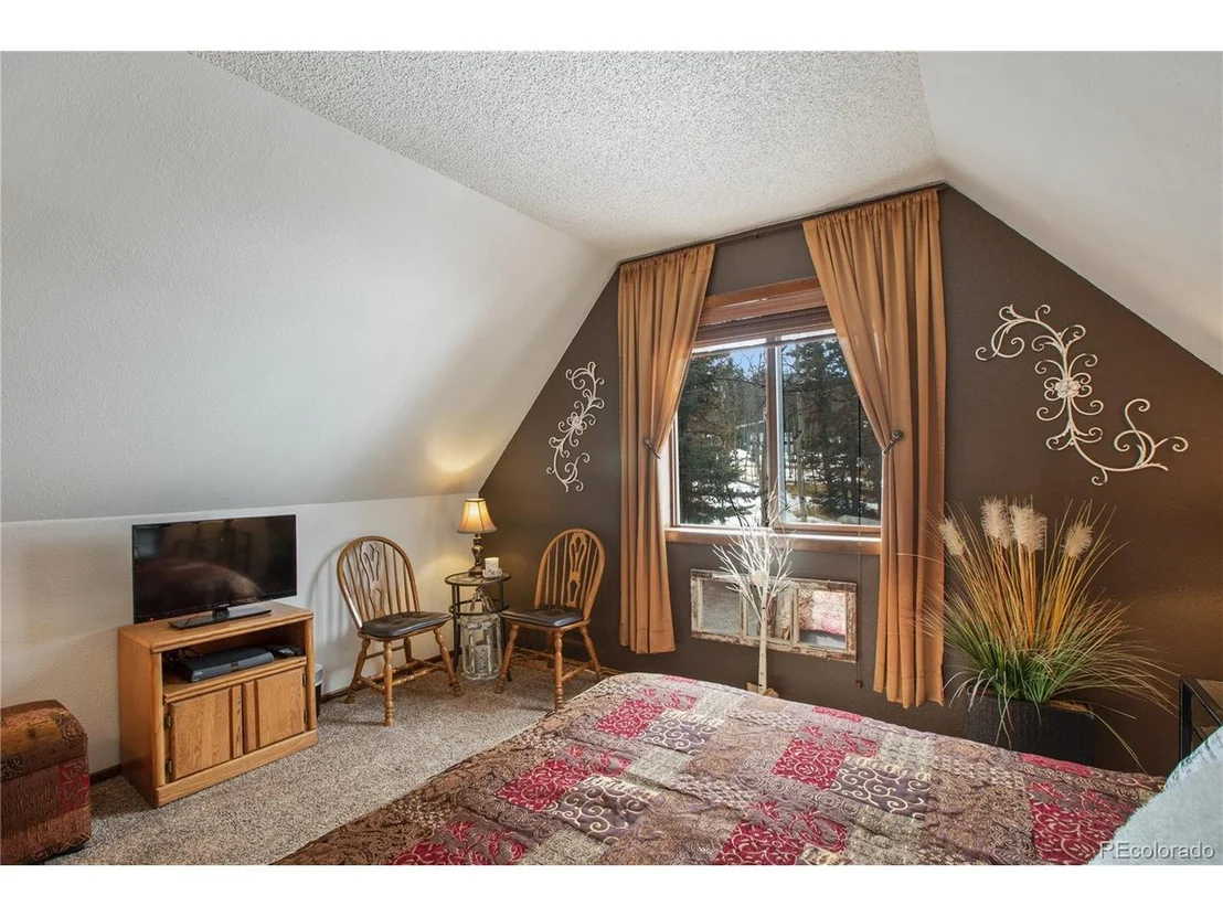 Photo of 130 Minstrel Dr