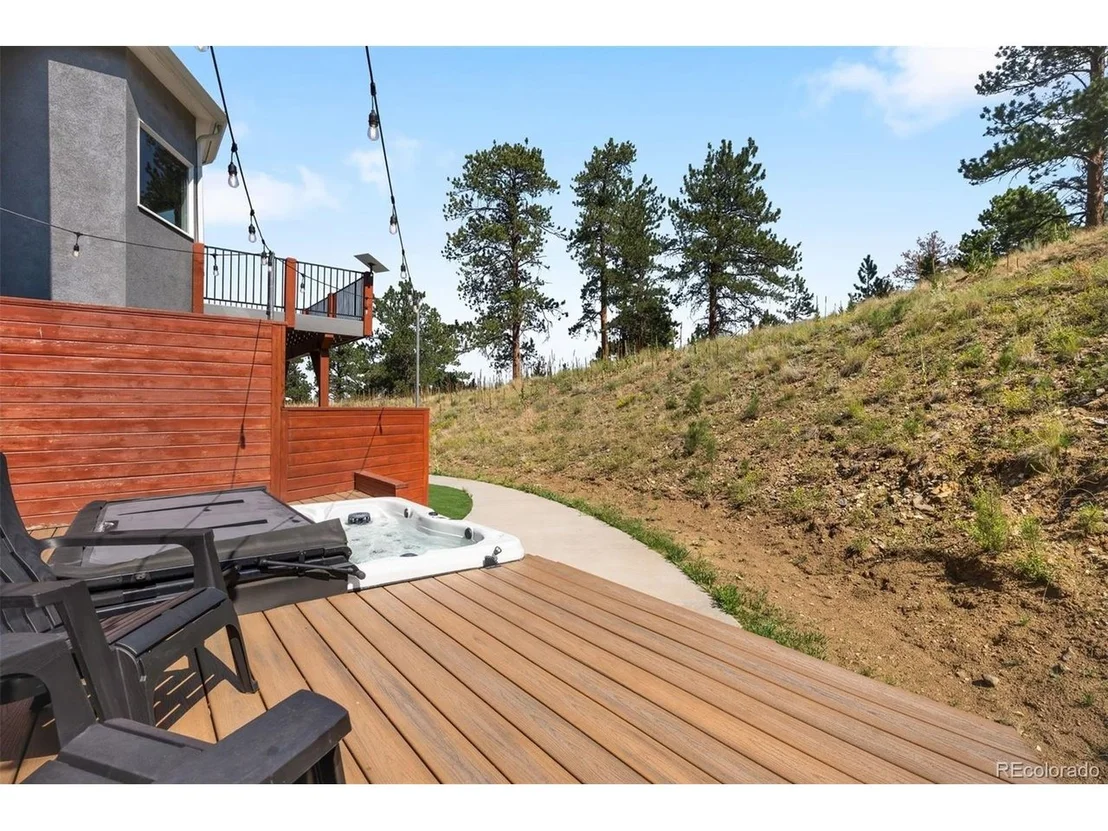 Photo of 494 Thunder Rd
