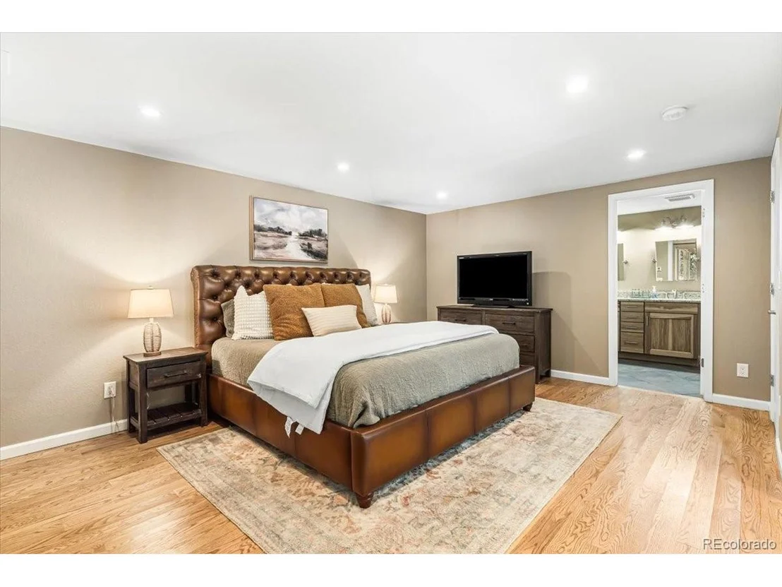 Photo of 34038 Forest Estates Rd
