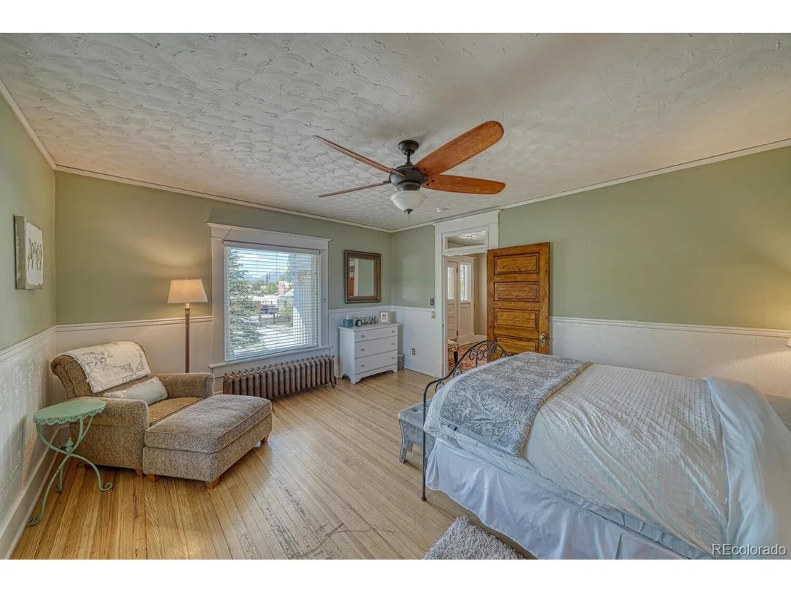Photo of 403 Scott St