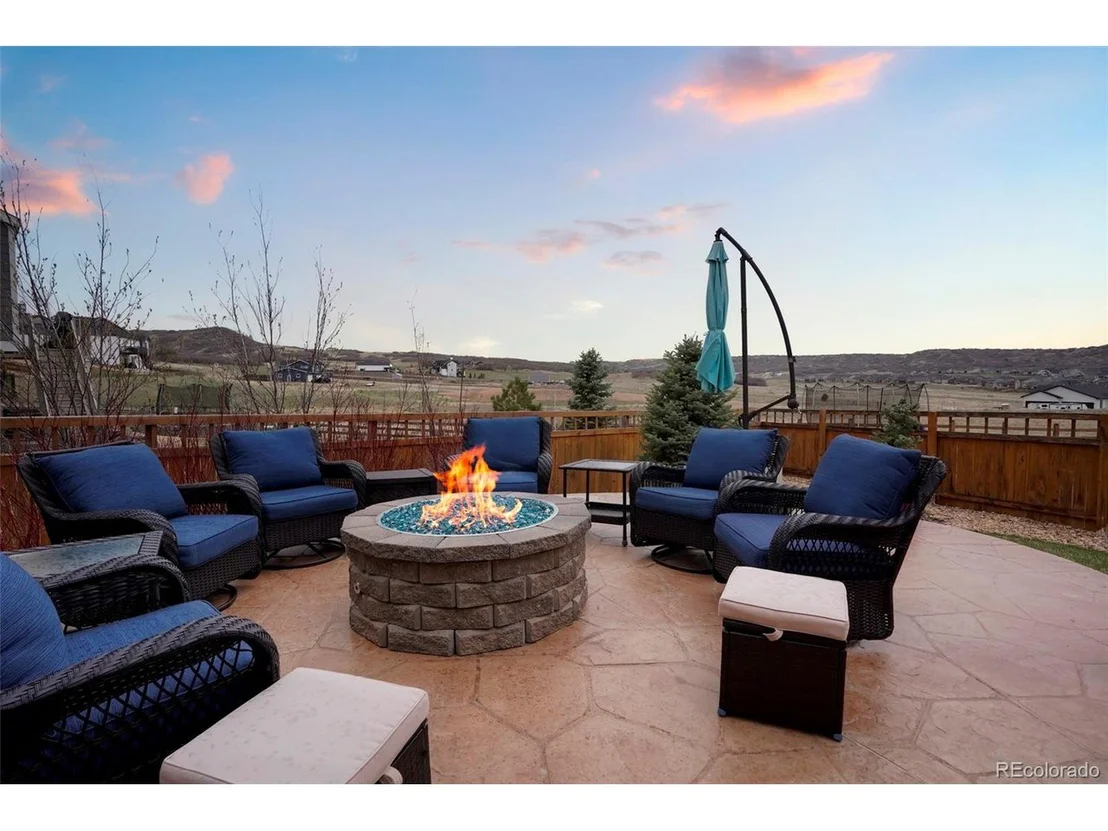 Photo of 7110 Oasis Dr