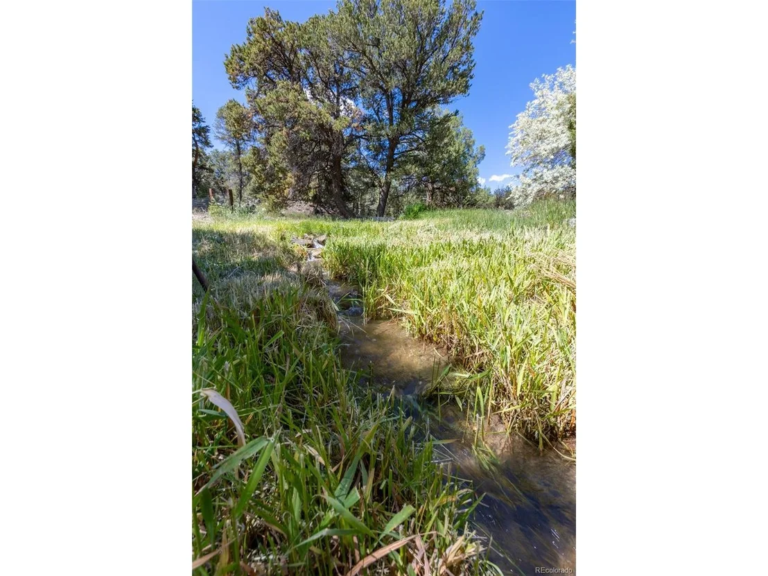 Photo of 689 County Road 4