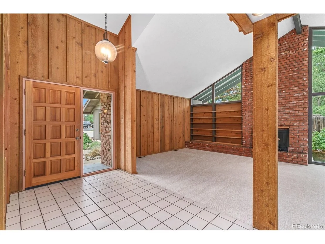 Photo of 5161 Laurel Ave
