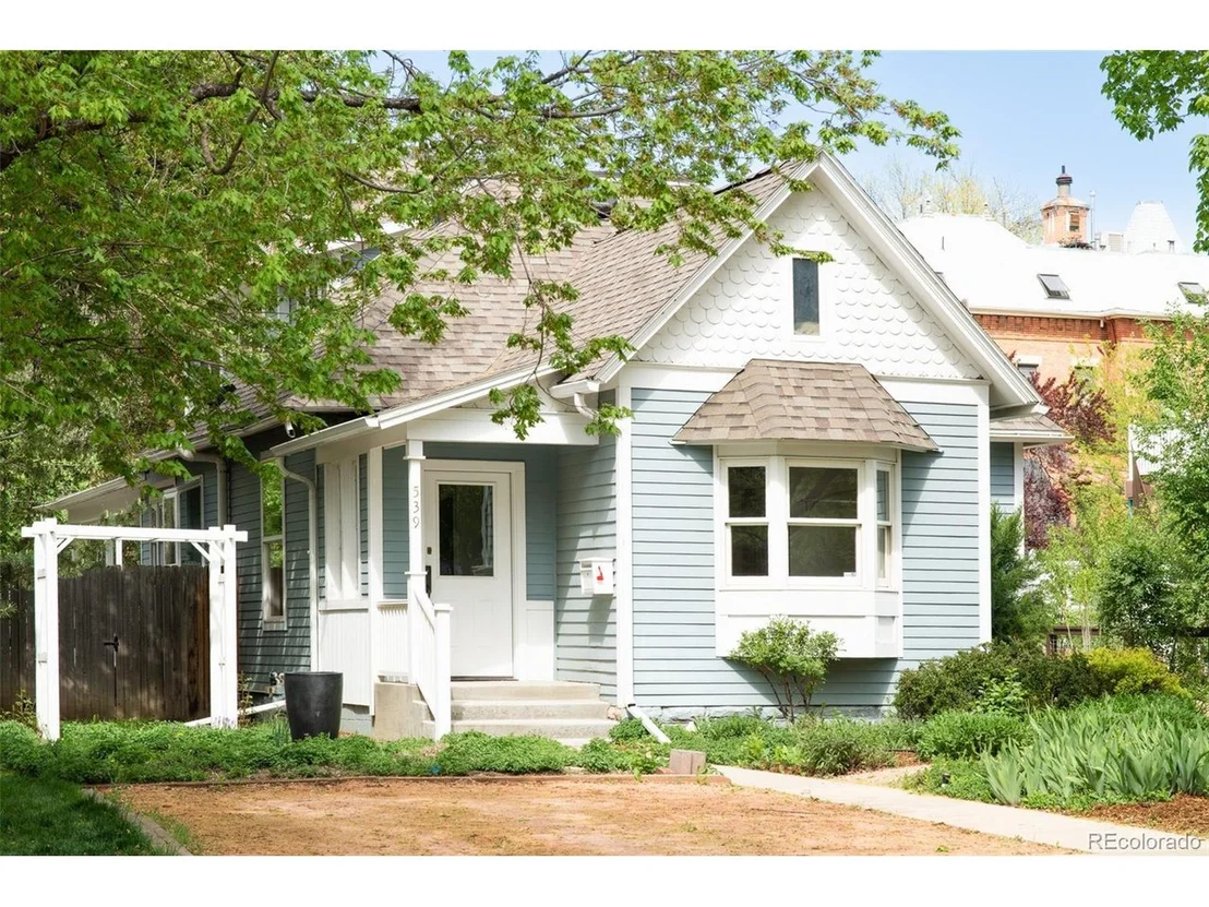 Photo of 539 Baker St