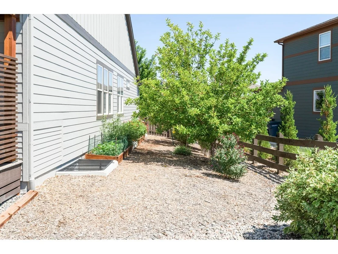Photo of 865 Stagecoach Dr