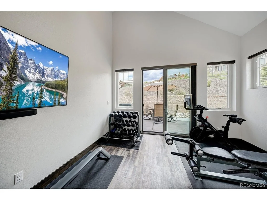 Photo of 701 Saddle Ridge Cir