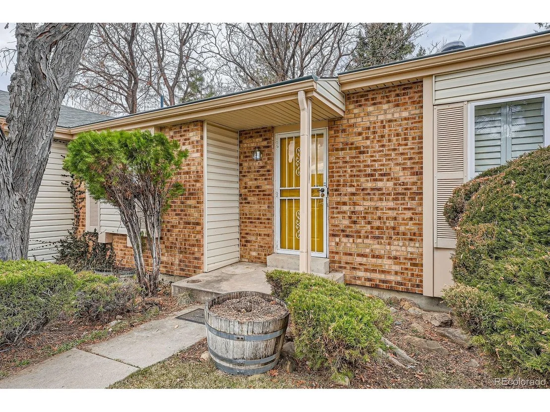 Photo of 17332 E Prentice Cir
