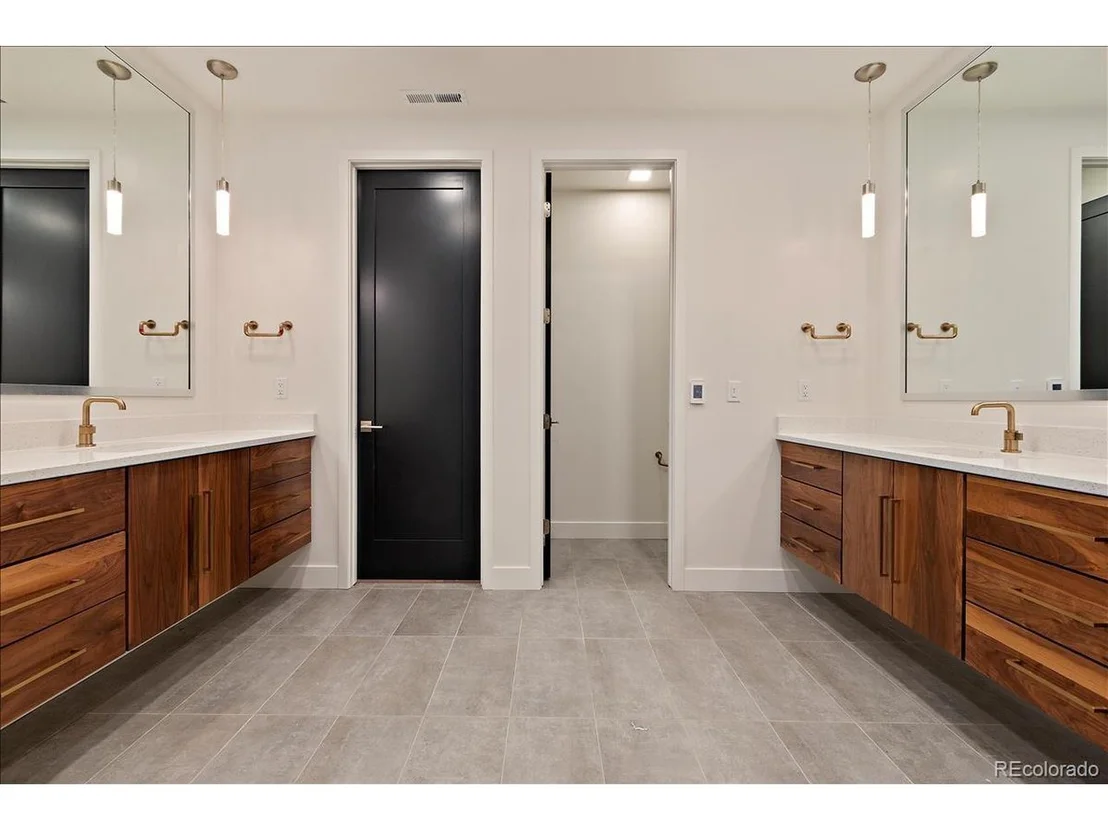 Photo of 9583 Canyonwind Pl