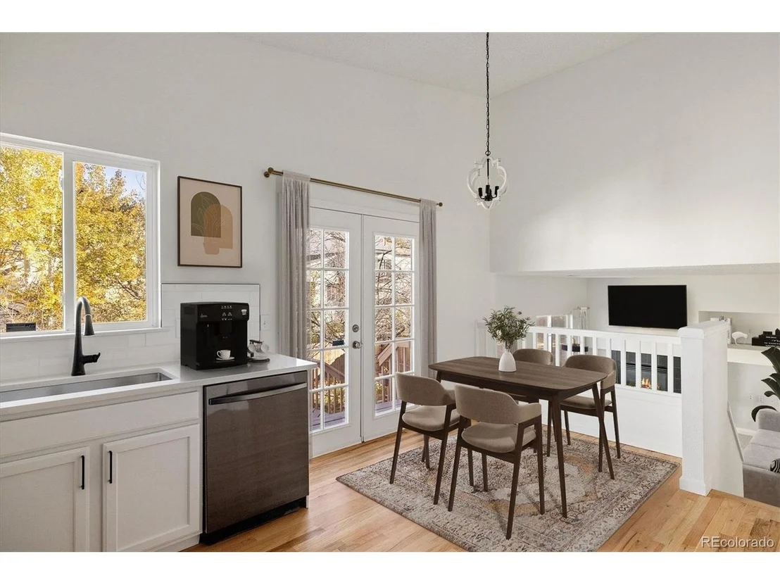 Photo of 1906 Wildrose Dr