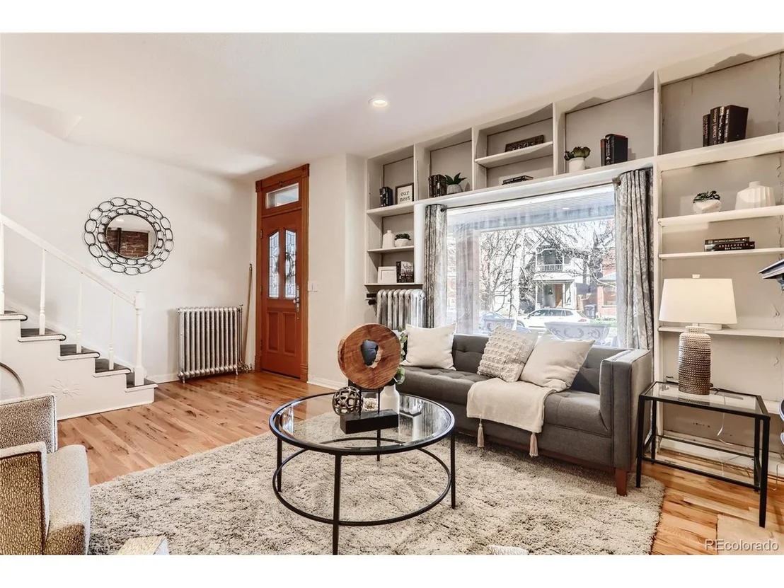 Photo of 3345 Bryant St