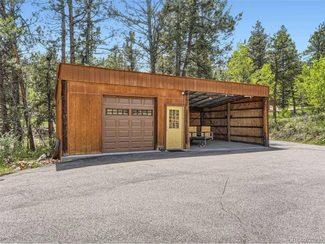 Photo of 33799 Warren Rd