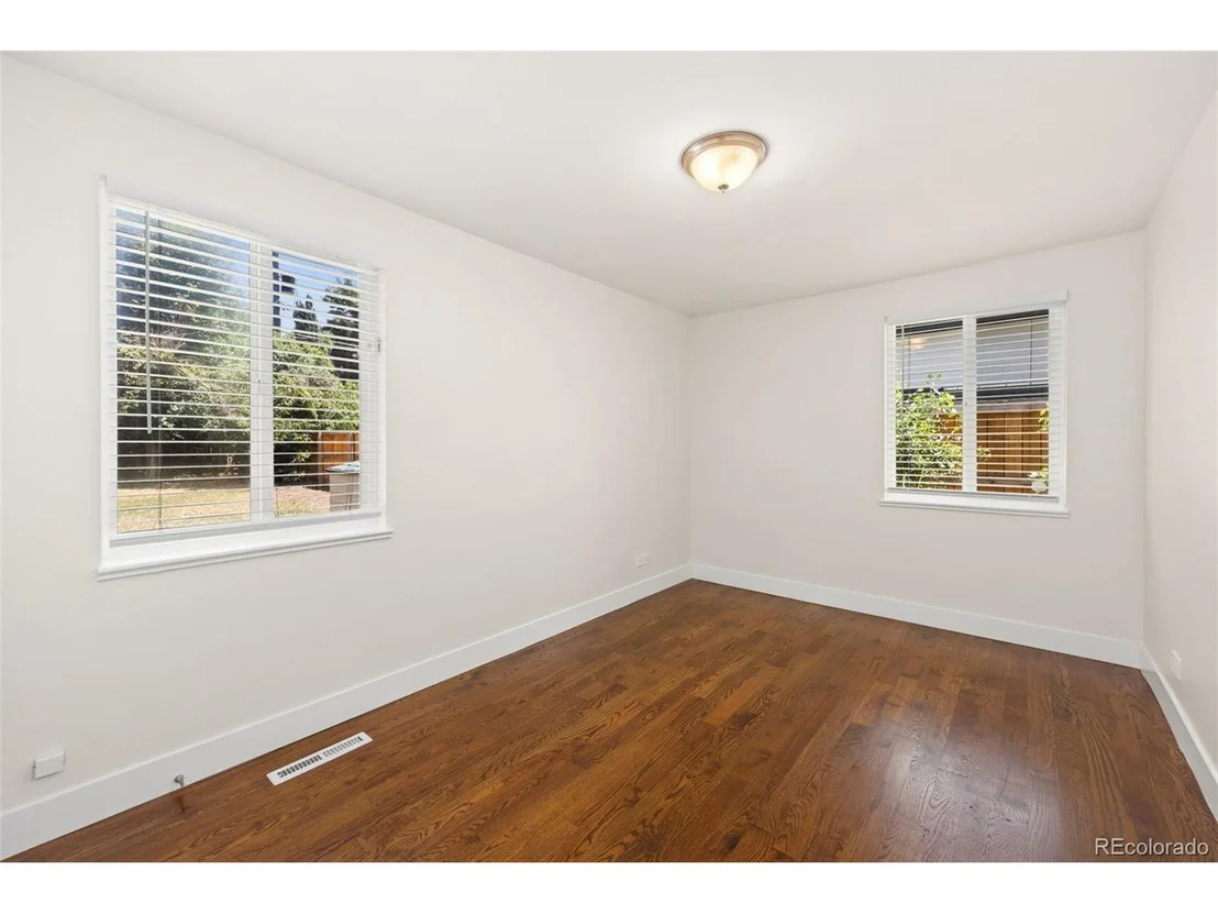 Photo of 170 Oneida St