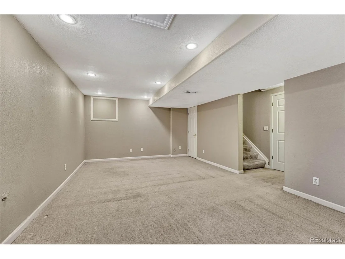 Photo of 16350 Hedgeway Dr