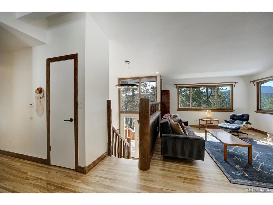 Photo of 352 Patty Dr