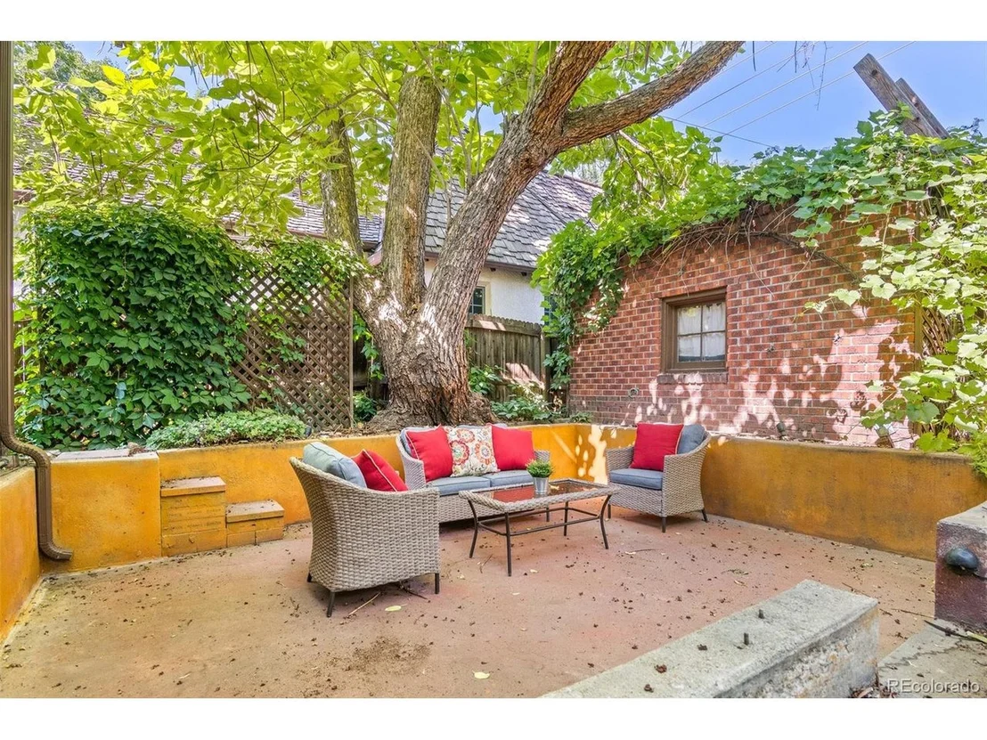 Photo of 674 Jackson St