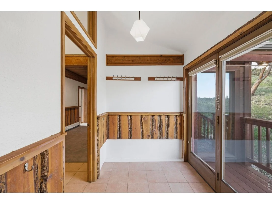 Photo of 8238 Sugarloaf Rd