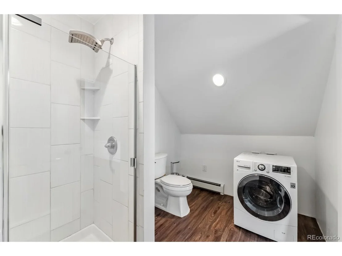 Photo of 475 Vail Cir