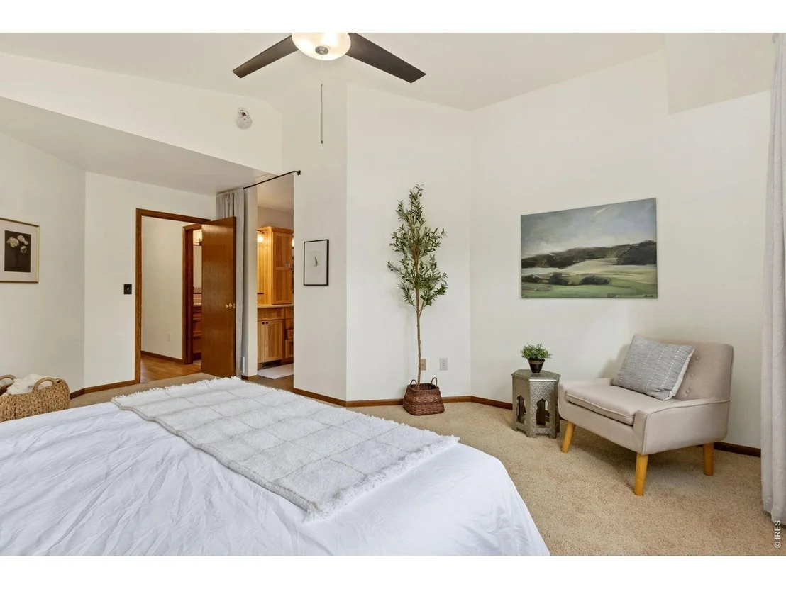 Photo of 1562 Faraday Cir