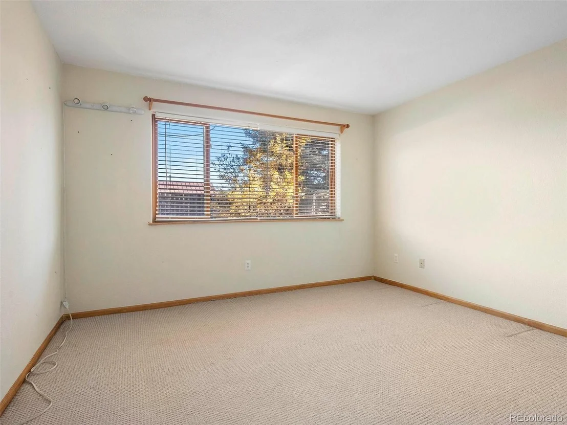 Photo of 27203 Sun Ridge Dr
