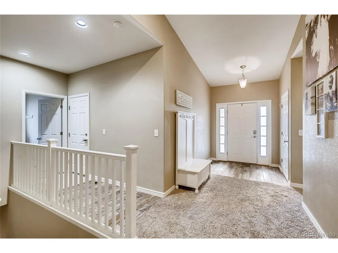 Photo of 6983 Sunburst Ave