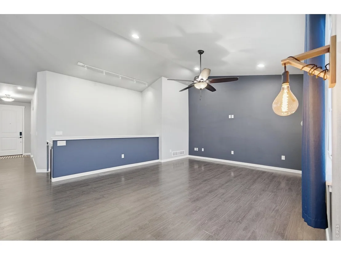 Photo of 347 Linden Oaks Dr