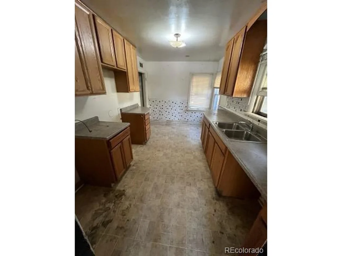Photo of 3711 Jay St