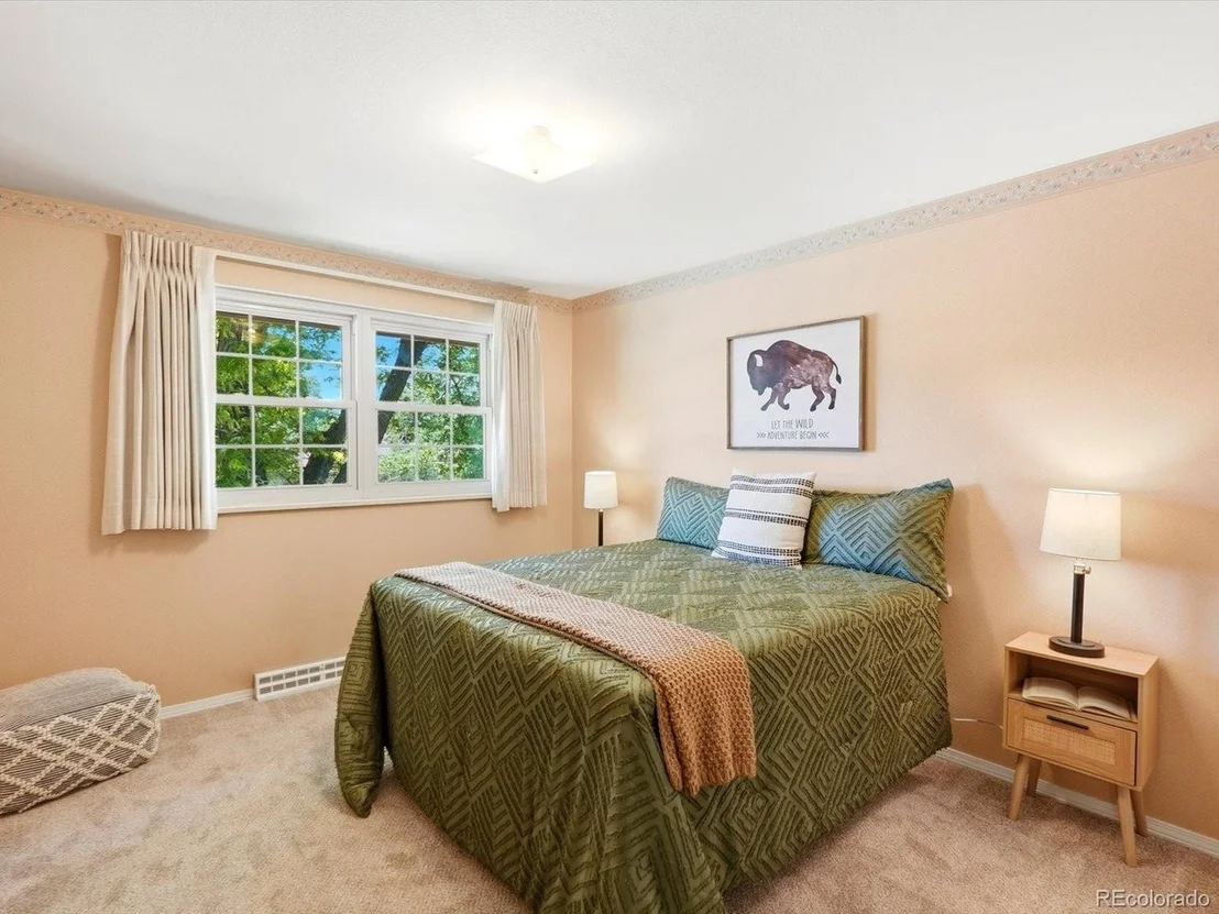 Photo of 6995 Queen Cir