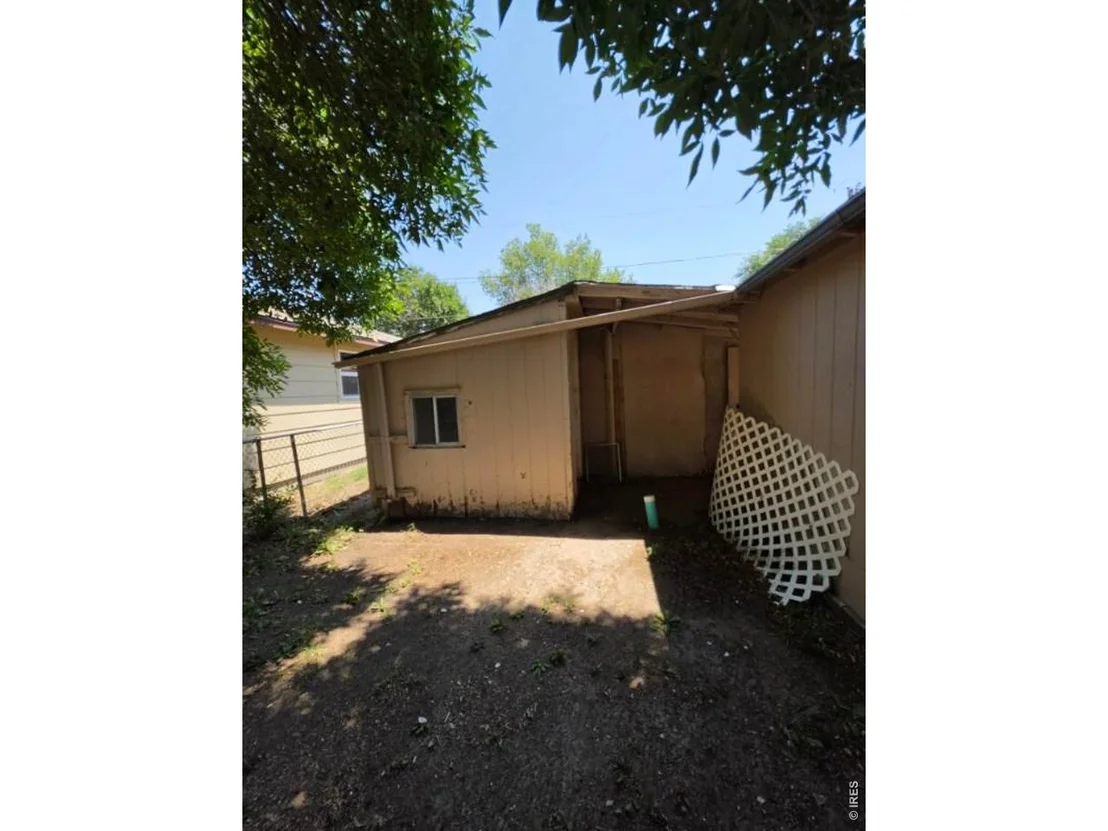 Photo of 310 N 8th Ave