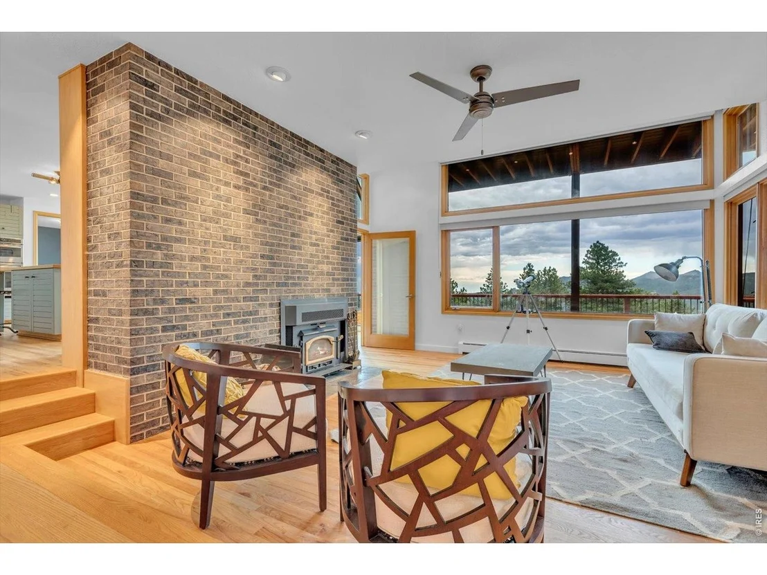 Photo of 1197 Weaver Dr