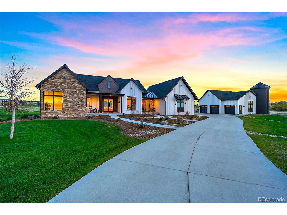 Photo of 2739 Fox View Trl
