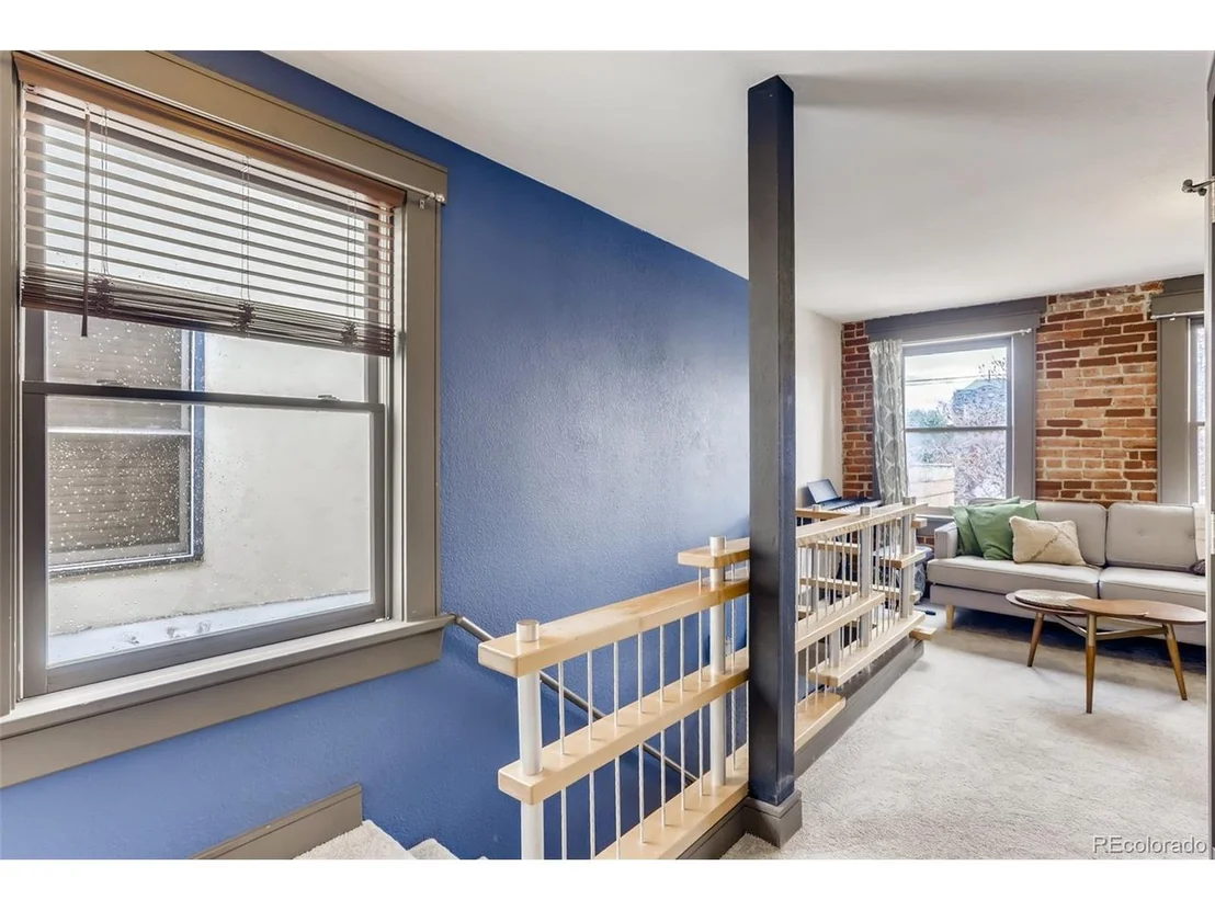 Photo of Unit 6 at 232 Broadway