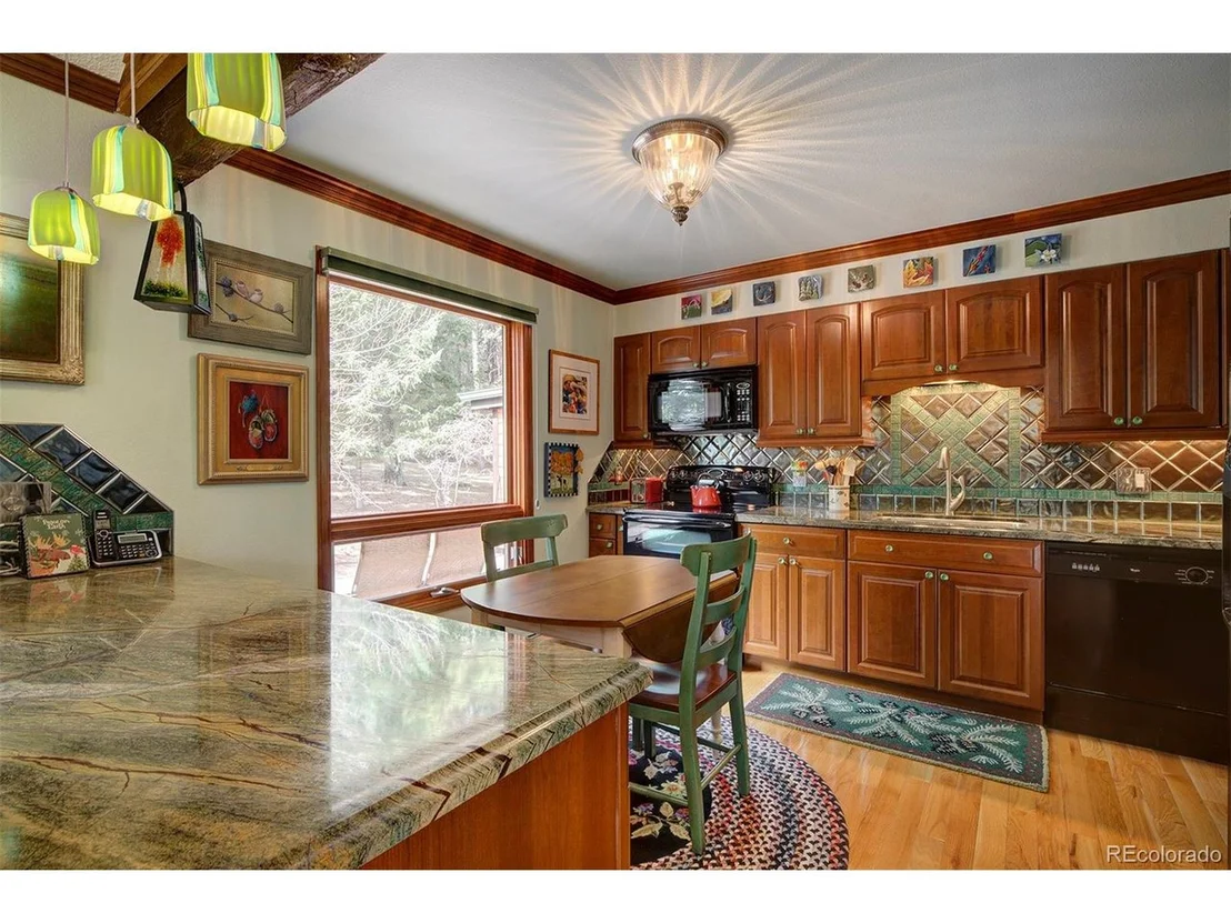 Photo of 25178 Stanley Park Rd