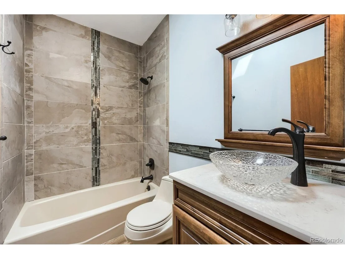 Photo of 720 N Bluff Dr