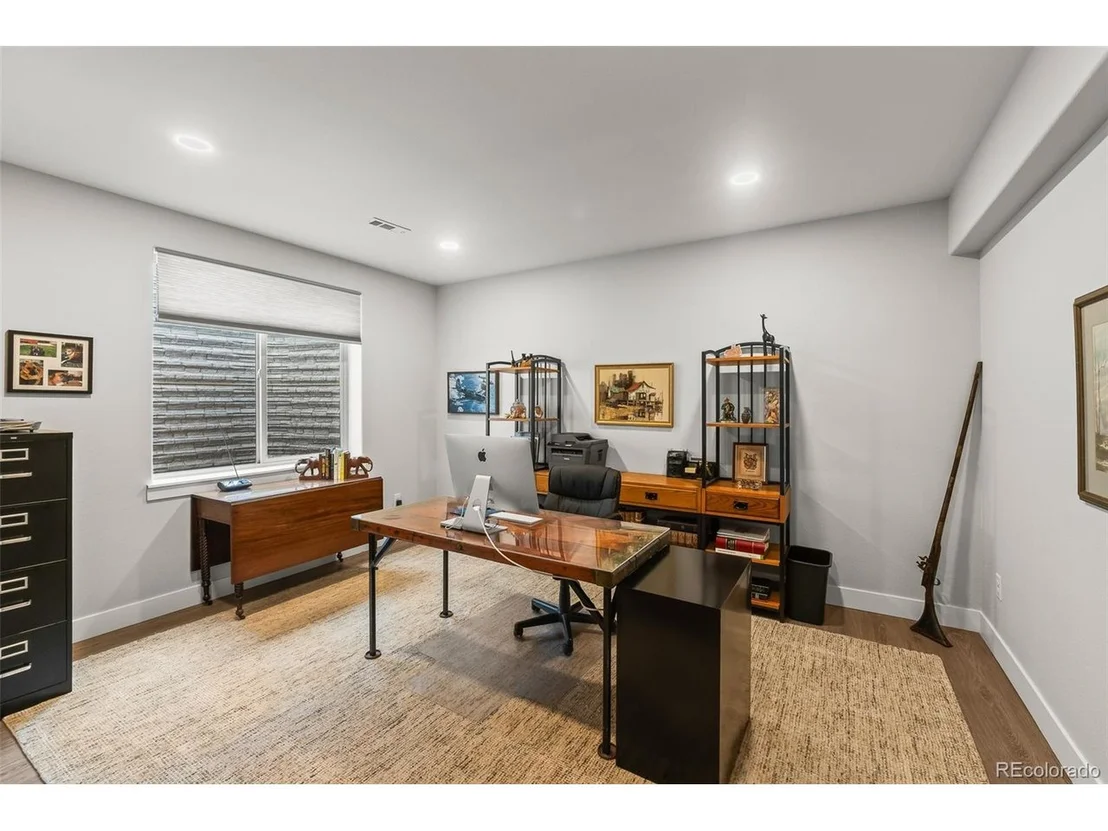 Photo of 401 Cascade Ct