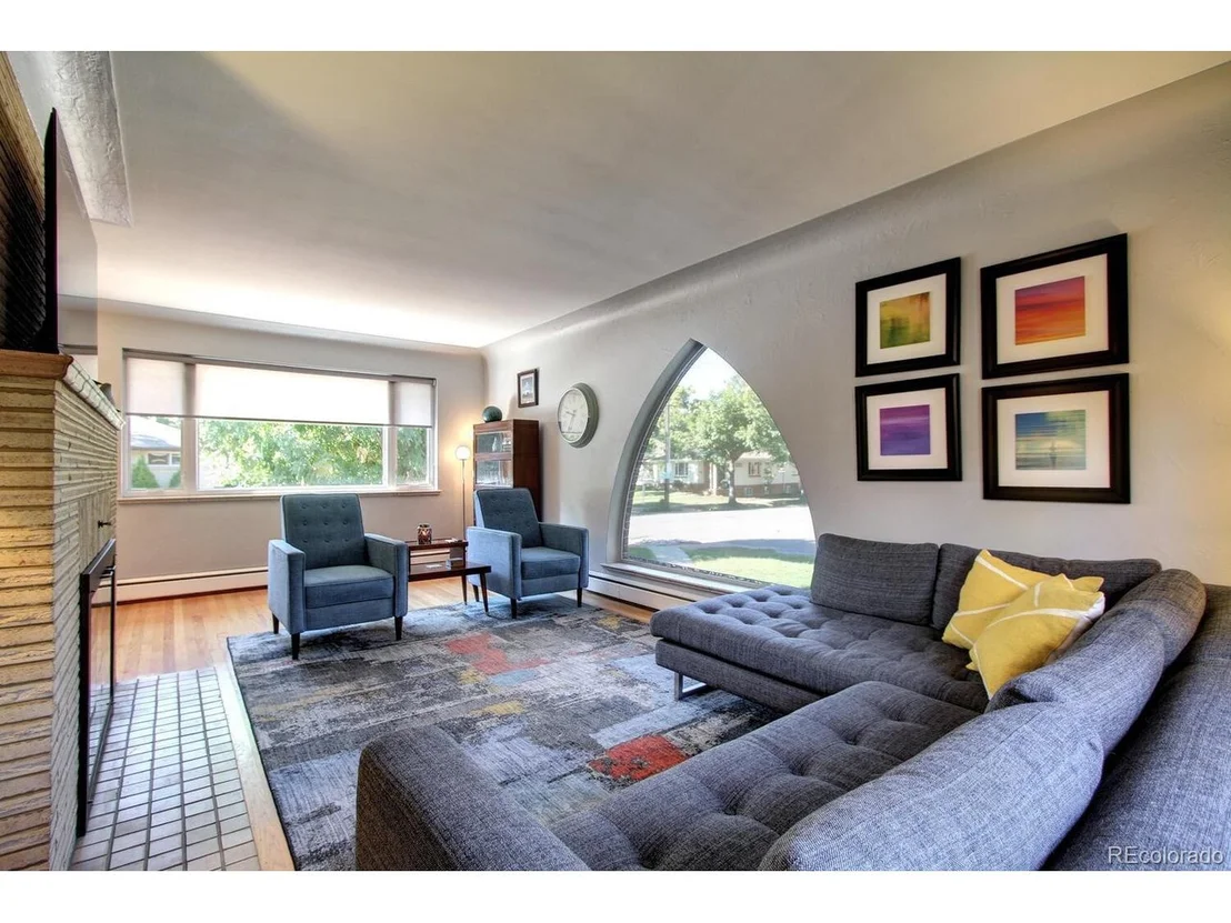 Photo of 1300 Elm St