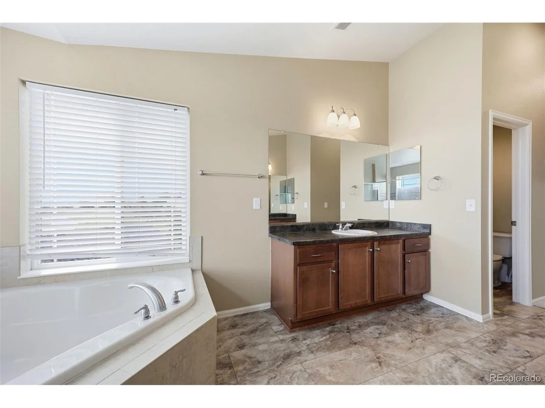 Photo of 42007 Westchester Cir