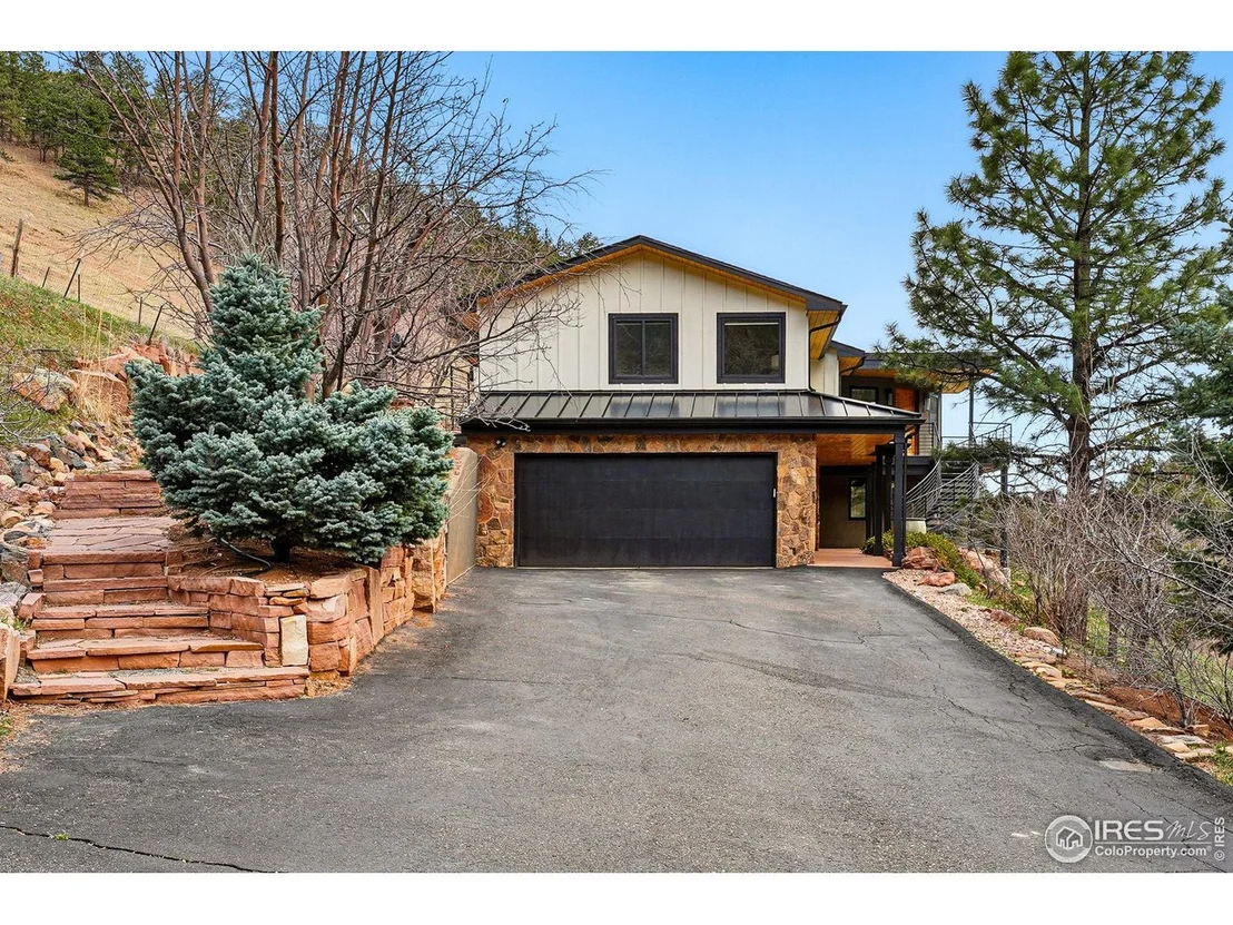 Photo of 664 Sunshine Canyon Dr